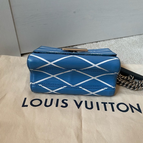 **LOUIS VUITTON TWIST PM BAG** - Picture 4 of 15